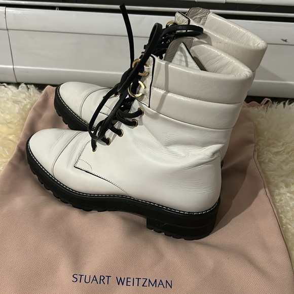 Stuart Weitzman Round Toe Block Heel Lace-Up Leather Combat Boots (size 8) - Picture 3 of 14